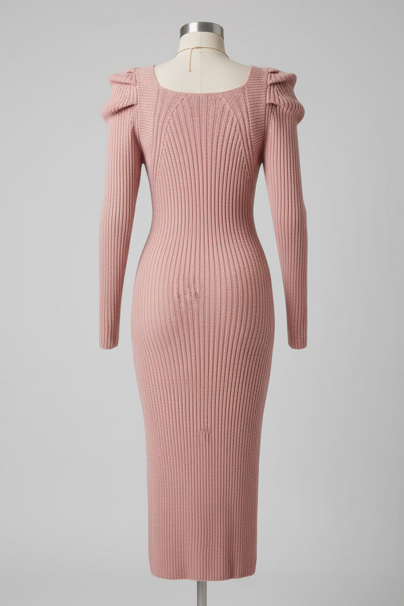 Robe en maille avec manches gigot et fente latérale