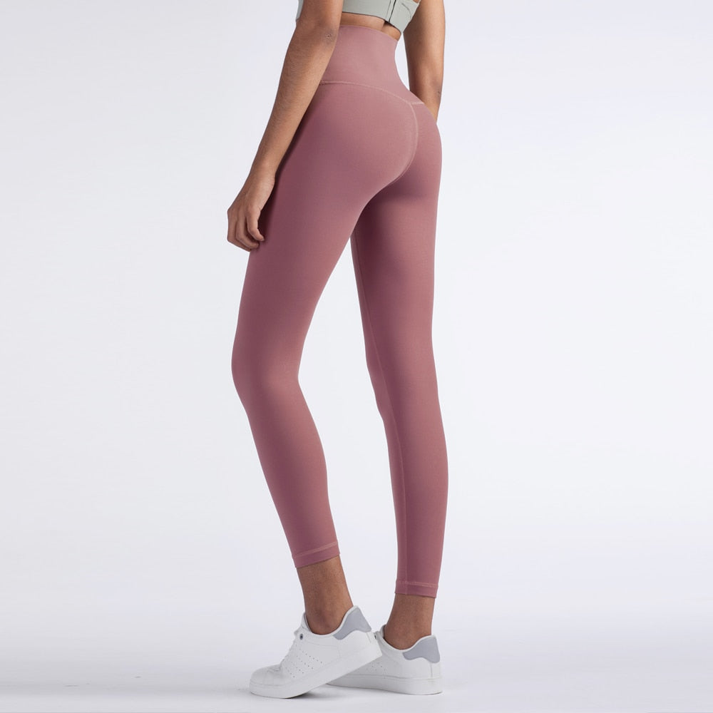 Ensemble de yoga  : leggings et hauts, tenue de sport fitness, soutien-gorge de yoga et leggings sans coutures, haut et pantalon de running.