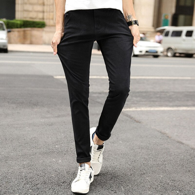 Pantalon 5 poches droit , couleur unie, avec elastane