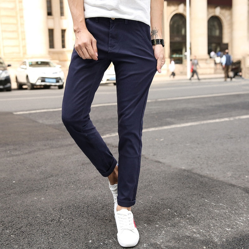 Pantalon 5 poches droit , couleur unie, avec elastane