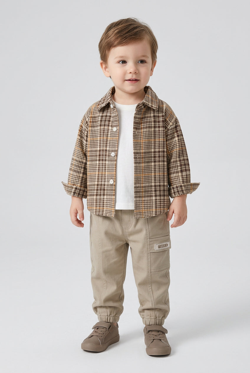 Ensemble décontracté deux pièces  avec chemise à carreaux