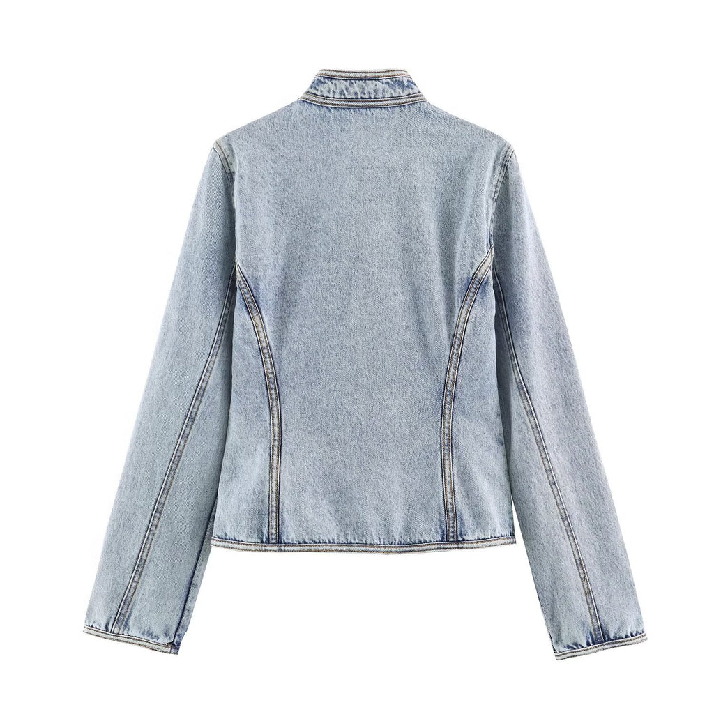 Veste en jean boutonnée et cintrée à la taille
