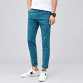 Pantalon 5 poches droit , couleur unie, avec elastane