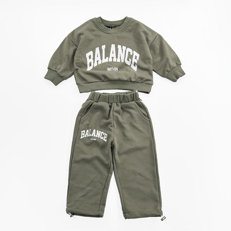 Ensemble de sport avec haut et pantalon