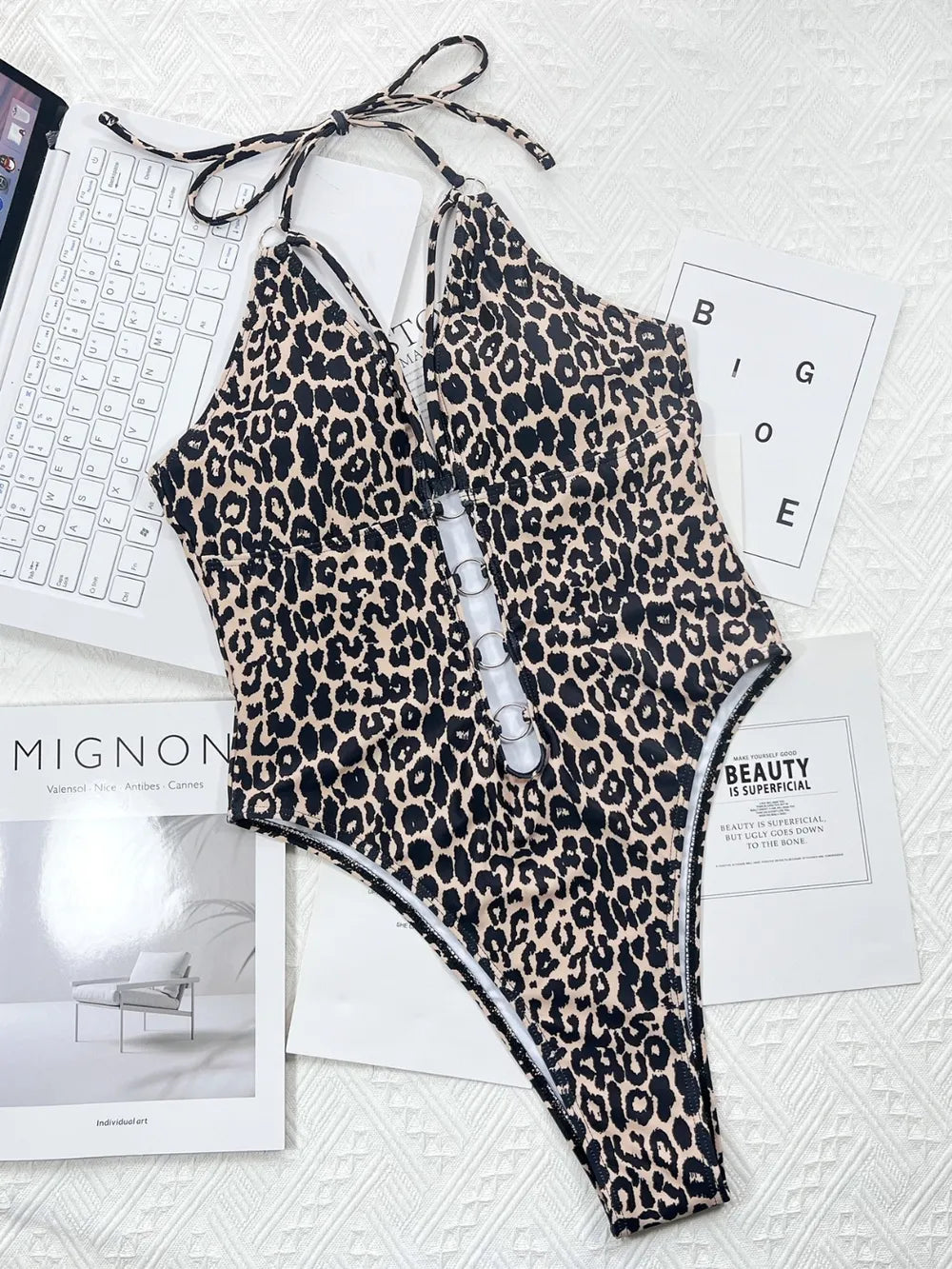 Maillot de bain une pièce léopard à décolleté dos nu