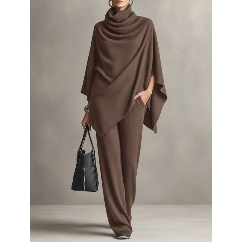 Ensemble deux pièces automne-hiver : haut style cape avec col et pantalon large