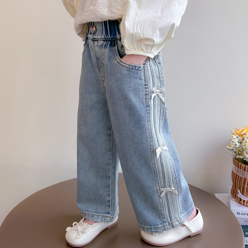 Pantalon en jean  avec joli nœud papillon