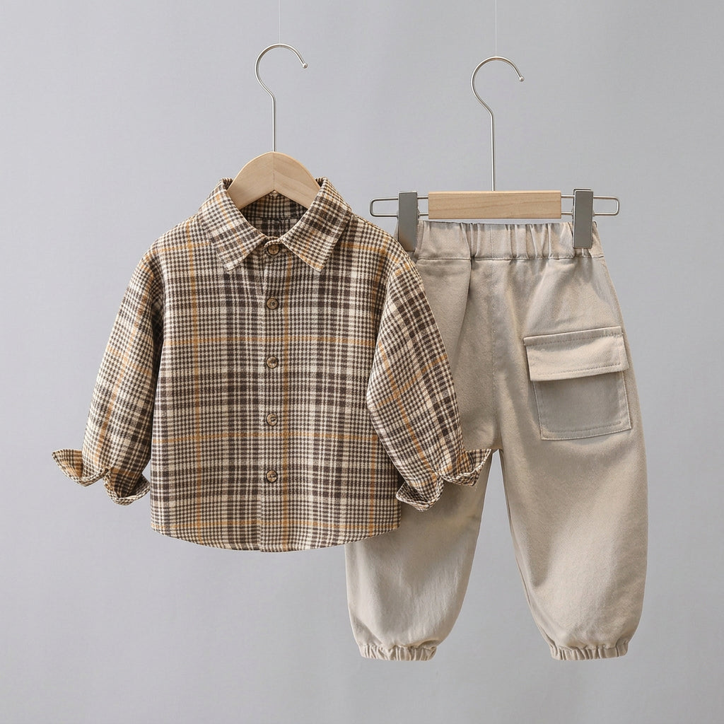 Ensemble décontracté deux pièces  avec chemise à carreaux
