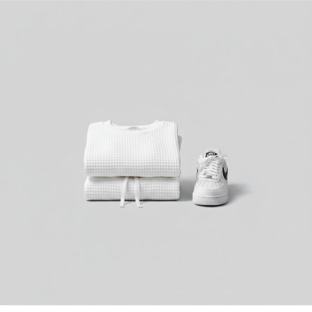 Ensemble douillet  : sweat à capuche court taille haute et bas assorti