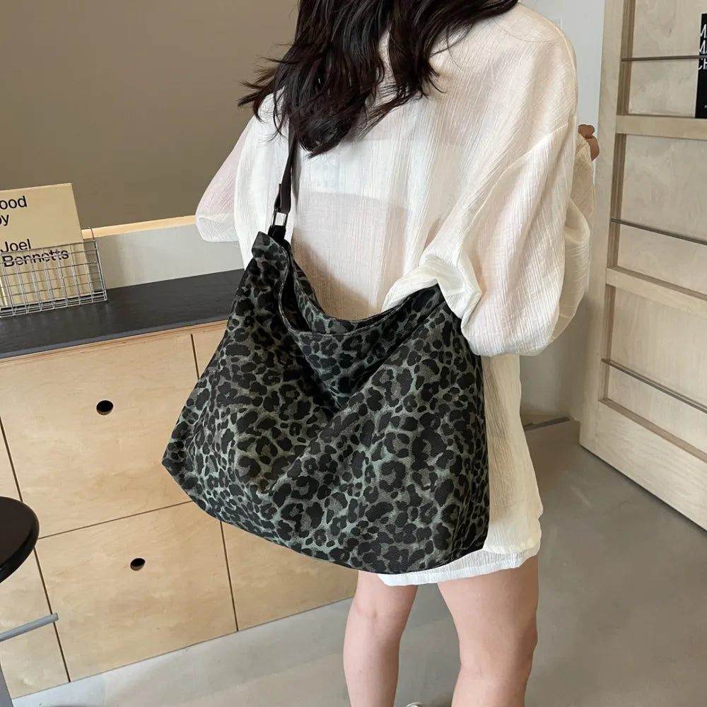 Sac cabas léopard à bandoulière ajustable