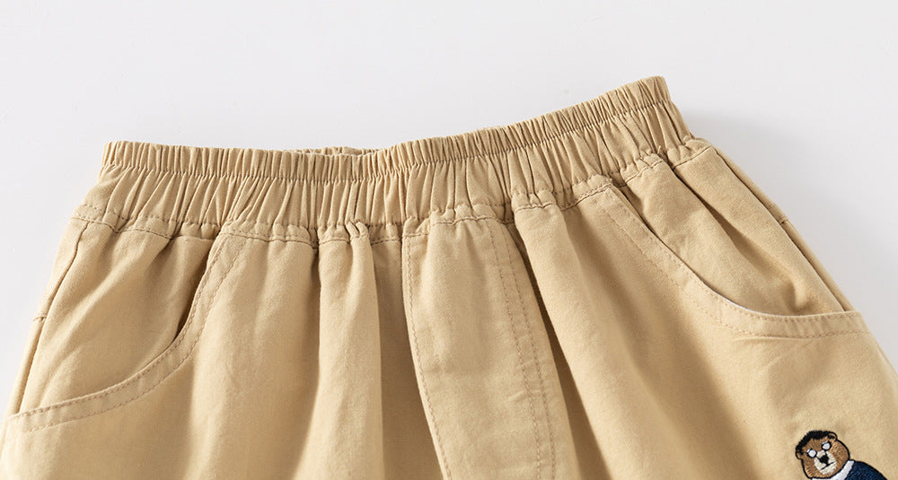 Shorts d'été avec broderie de dessin animé