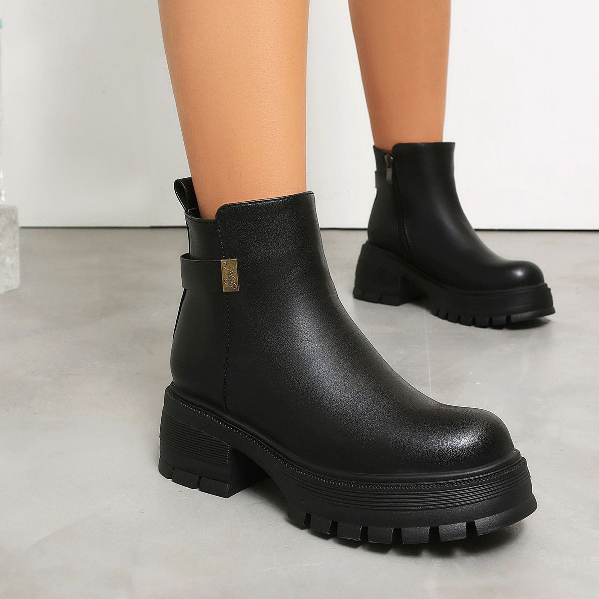 Bottines en daim à tige basse, fermeture éclair latérale, talons hauts et semelles épaisses