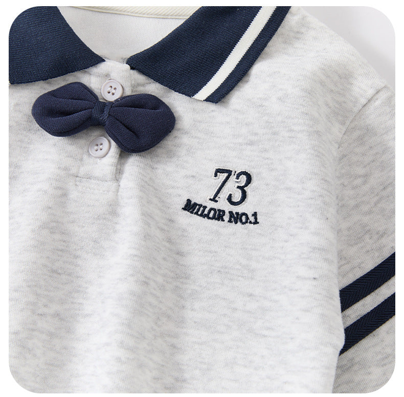 Ensemble avec pull polo et pantalon