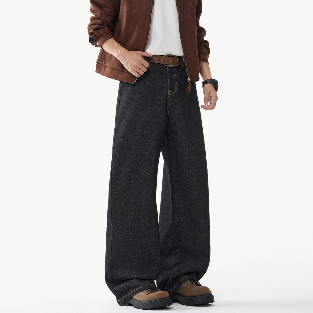 Jean droit pour homme style rétro et ethnique – Denim original, surpiqûres contrastées et broderies