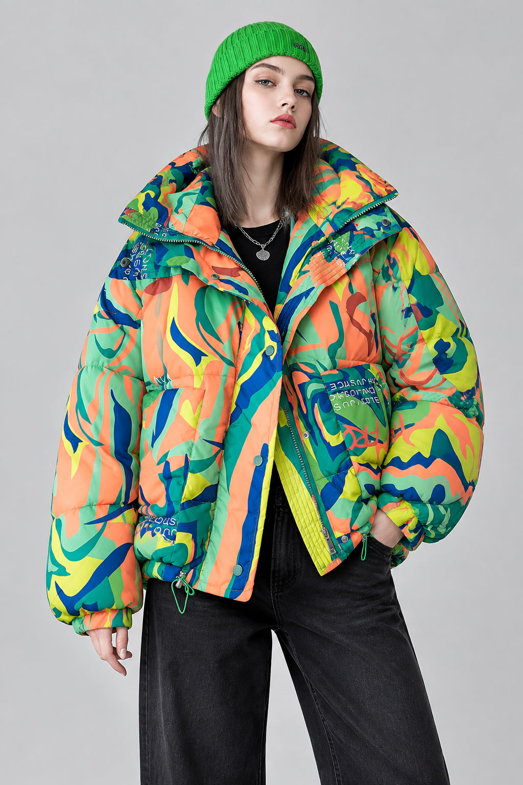 Parka d'hiver épaisse et tendance : fermeture zippée, coupe ample à la taille,  chaude et polyvalente.