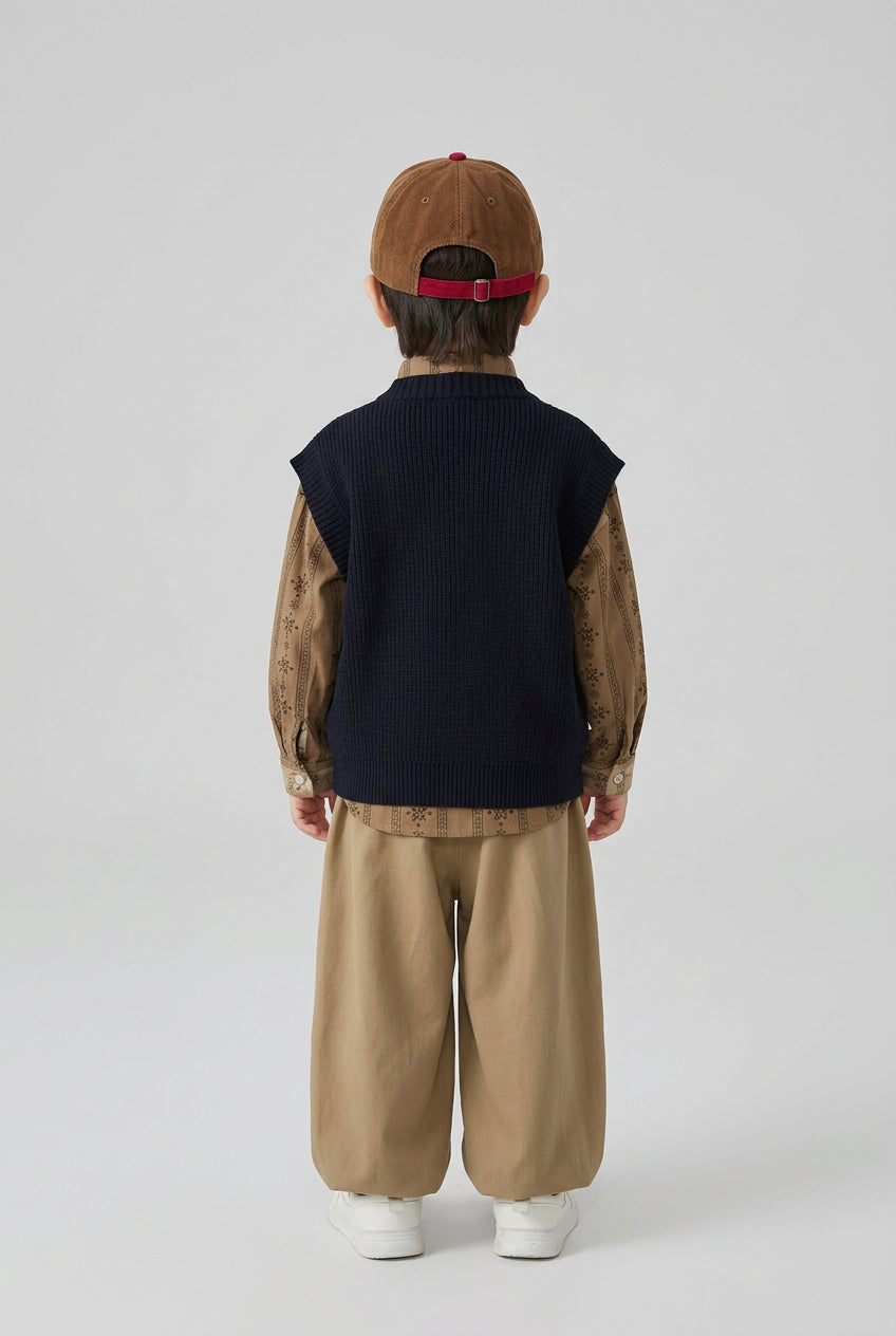 Ensemble 3 pièces élégant , chemise, pantalon et pull sans manches