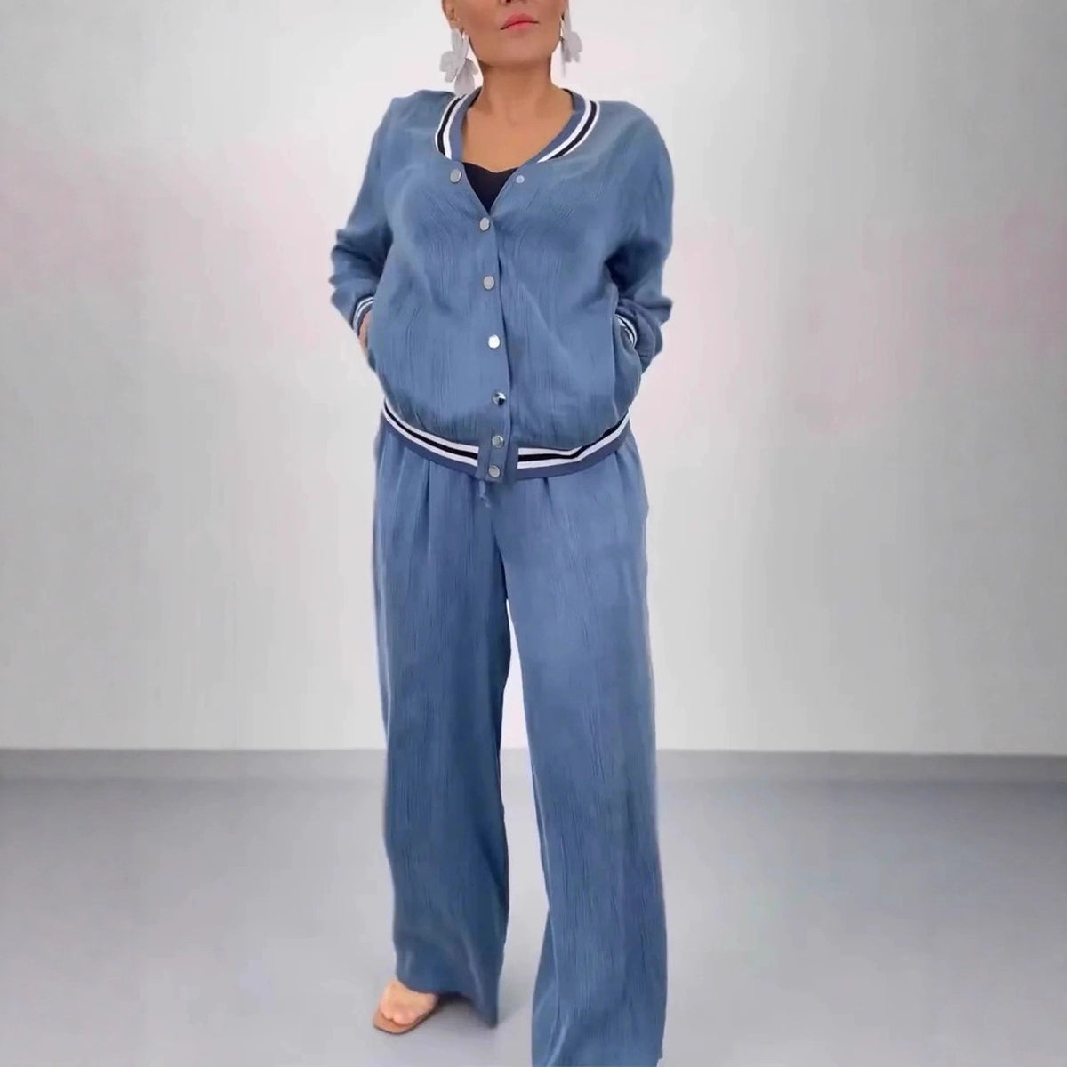 Ensemble pour femme : gilet  à col rond et pantalon large