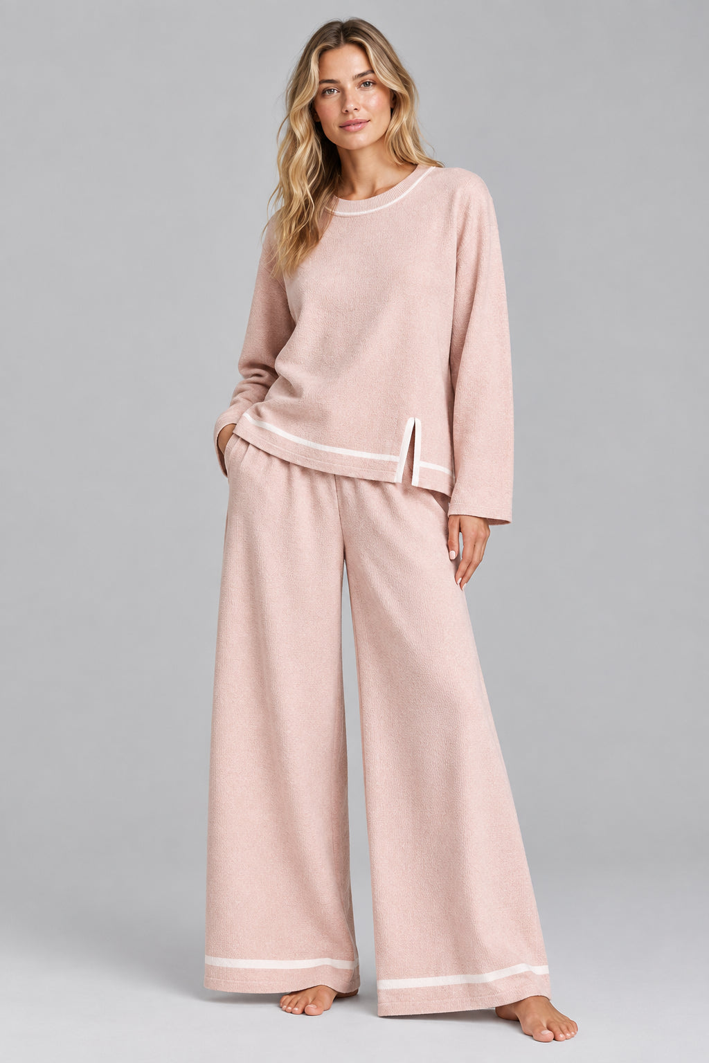 Ensemble : Pantalon large à fentes et Haut à manches longues