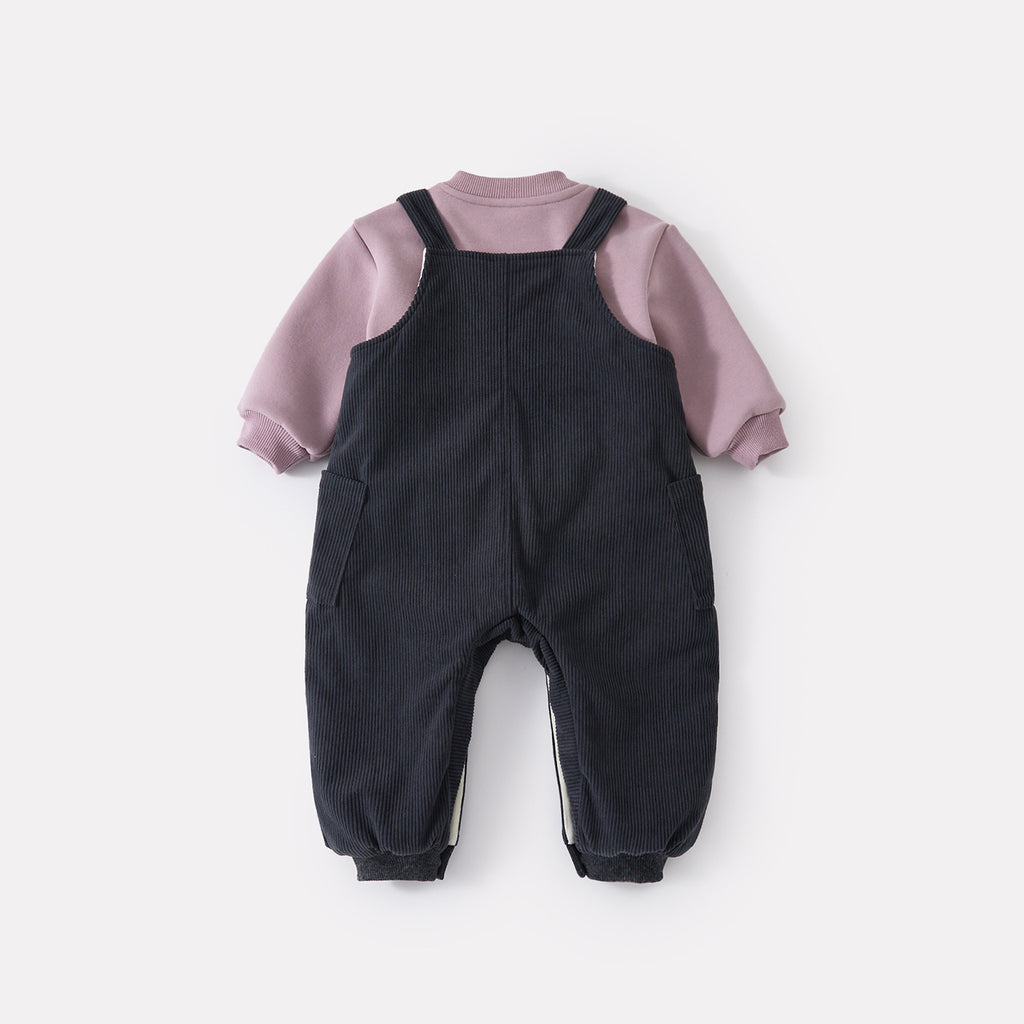 Salopette en velours, sweat-shirt pingouin