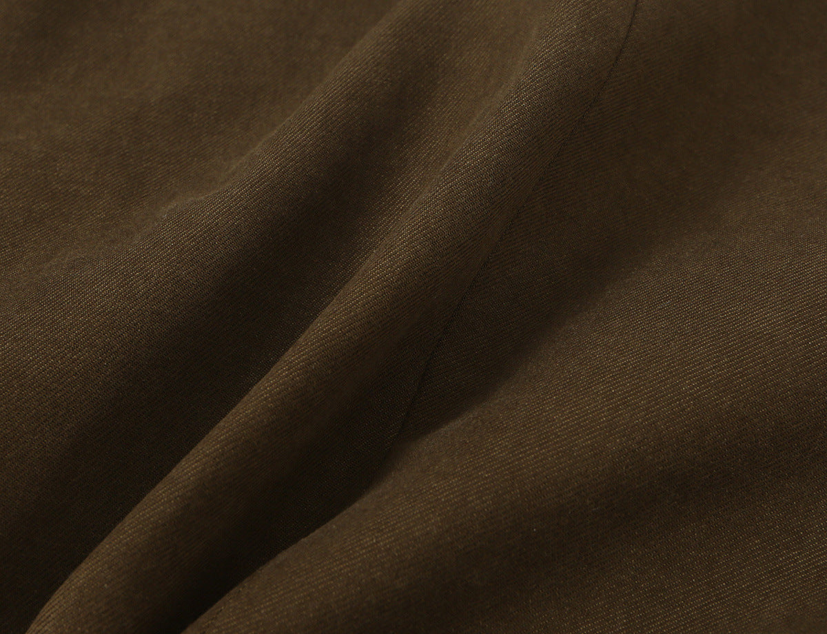 Ensemble tailleur pour femme : veste à col à brides et pantalon
