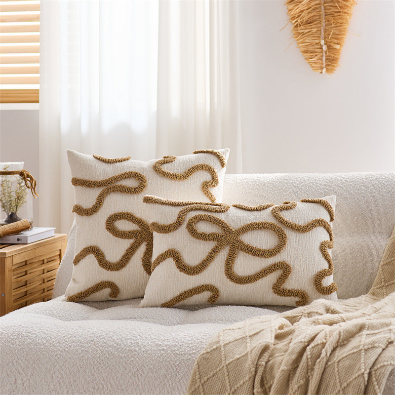 Housse de coussin brodée
