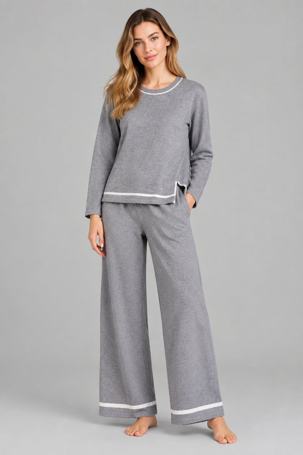 Ensemble : Pantalon large à fentes et Haut à manches longues