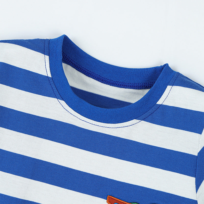 T-shirt à manches courtes et col rond pour enfant