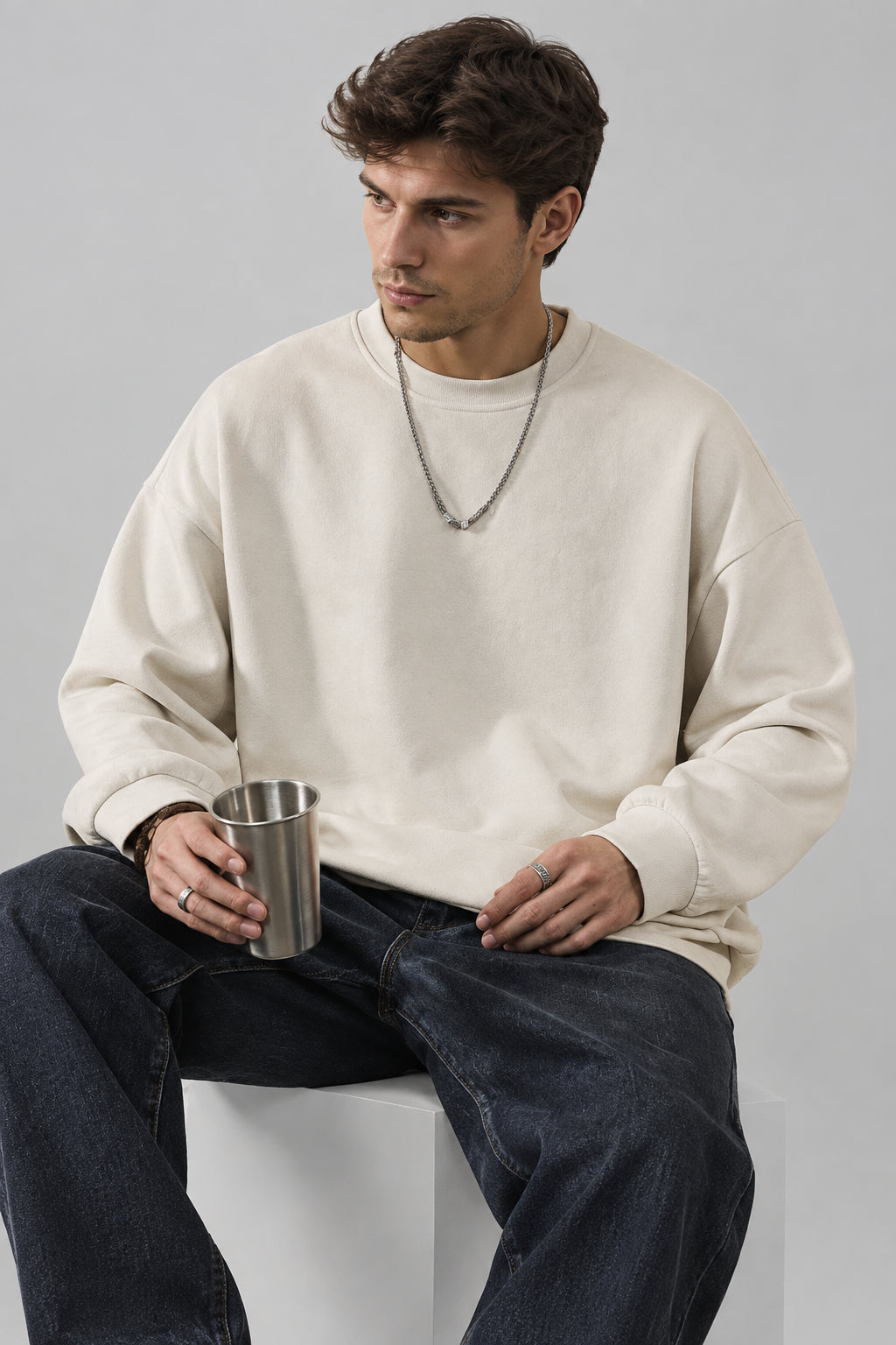 Sweat-shirt en suédine épaisse et moelleuse,  à coupe ample