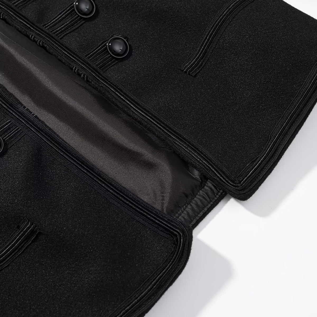 Veste courte décontractée et polyvalente à col rond et détails boutonnés