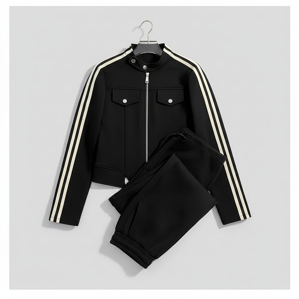 Ensemble sportif  : sweat zippé et pantalon large