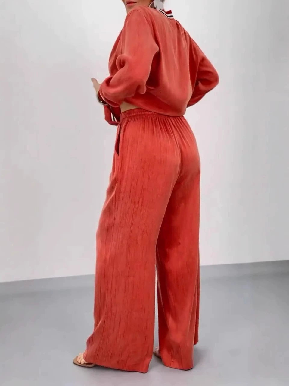 Ensemble pour femme : gilet  à col rond et pantalon large
